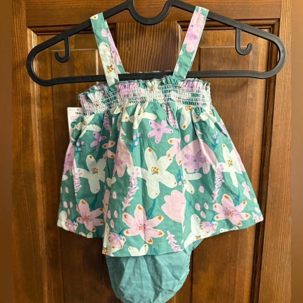 Baby Girls Carter’s one piece sun suit dress 18 mos NWT